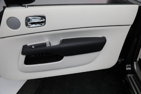 Used 2018 Rolls-Royce Dawn for sale Sold at Alfa Romeo of Westport in Westport CT 06880 21
