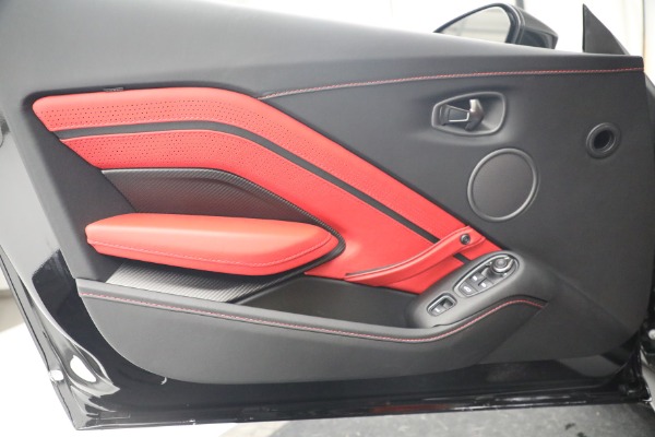 Used 2021 Aston Martin Vantage Roadster for sale Sold at Alfa Romeo of Westport in Westport CT 06880 22