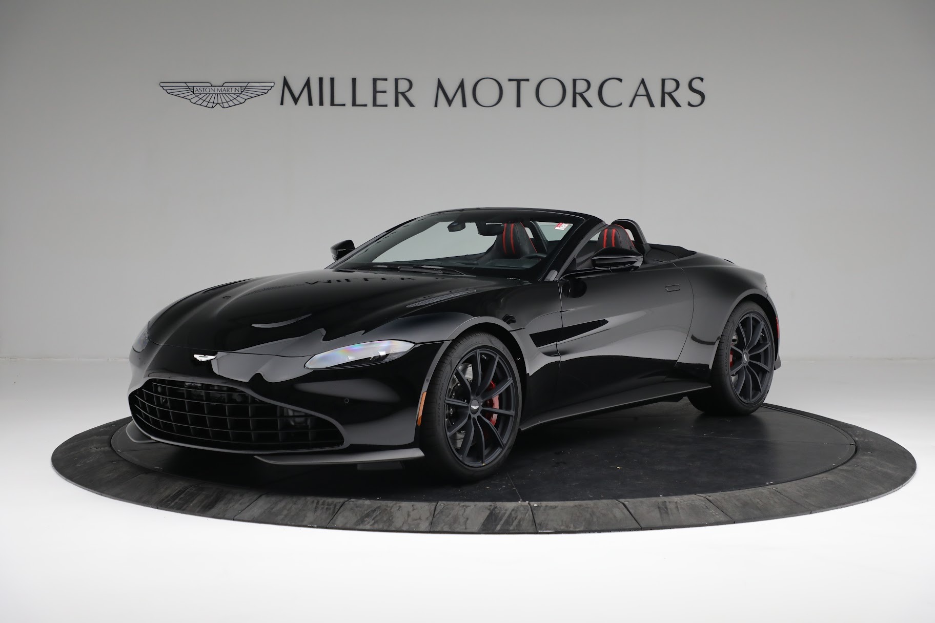 Used 2021 Aston Martin Vantage Roadster for sale Sold at Alfa Romeo of Westport in Westport CT 06880 1