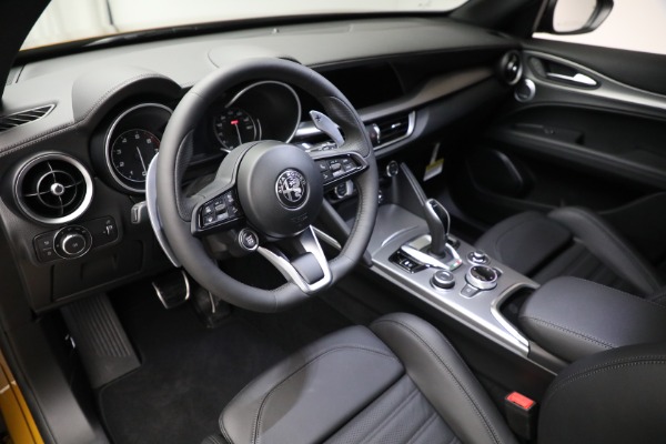 New 2022 Alfa Romeo Stelvio Veloce for sale $59,990 at Alfa Romeo of Westport in Westport CT 06880 13