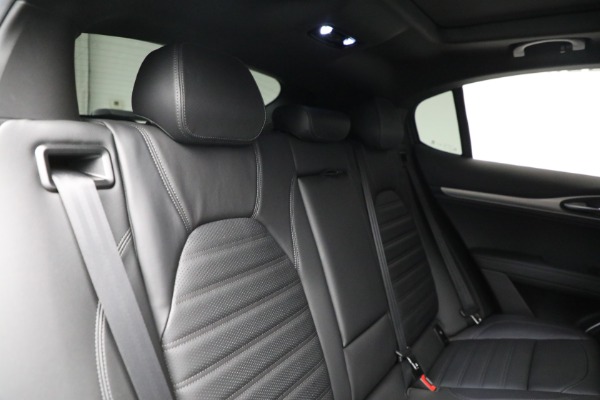 New 2022 Alfa Romeo Stelvio Veloce for sale $59,990 at Alfa Romeo of Westport in Westport CT 06880 24