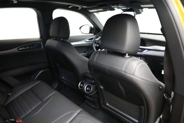 New 2022 Alfa Romeo Stelvio Veloce for sale $59,990 at Alfa Romeo of Westport in Westport CT 06880 26