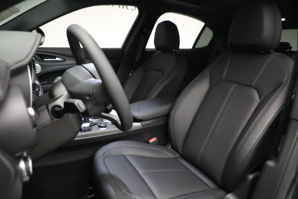 New 2022 Alfa Romeo Stelvio Ti for sale $57,300 at Alfa Romeo of Westport in Westport CT 06880 15