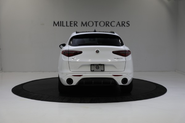 New 2022 Alfa Romeo Stelvio Veloce for sale $57,390 at Alfa Romeo of Westport in Westport CT 06880 6