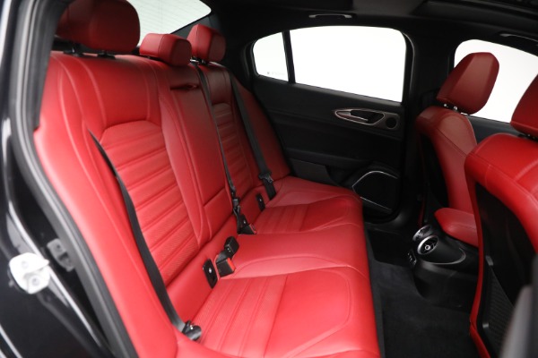 Used 2022 Alfa Romeo Giulia Veloce for sale Sold at Alfa Romeo of Westport in Westport CT 06880 16