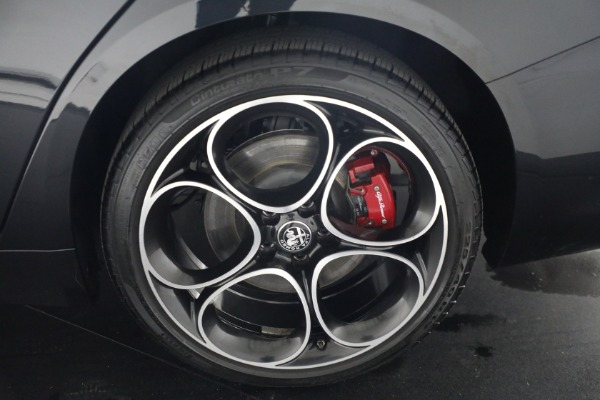 Used 2022 Alfa Romeo Giulia Veloce for sale Sold at Alfa Romeo of Westport in Westport CT 06880 20