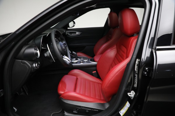 New 2022 Alfa Romeo Giulia Veloce for sale $53,445 at Alfa Romeo of Westport in Westport CT 06880 9