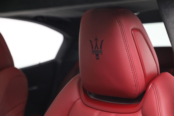 New 2022 Maserati Ghibli Modena Q4 for sale $103,255 at Alfa Romeo of Westport in Westport CT 06880 16