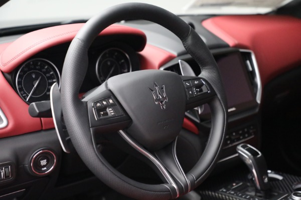 New 2022 Maserati Ghibli Modena Q4 for sale $103,255 at Alfa Romeo of Westport in Westport CT 06880 17