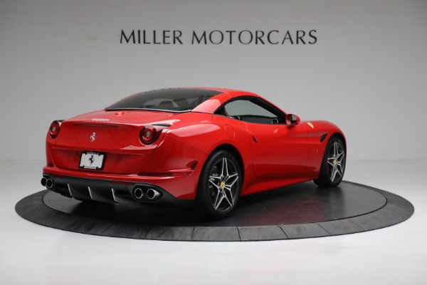 Used 2016 Ferrari California T for sale Sold at Alfa Romeo of Westport in Westport CT 06880 17