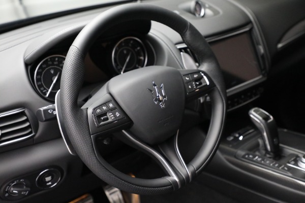 New 2022 Maserati Levante GT for sale $100,365 at Alfa Romeo of Westport in Westport CT 06880 17