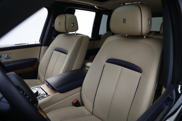 Used 2019 Rolls-Royce Cullinan for sale $429,900 at Alfa Romeo of Westport in Westport CT 06880 16
