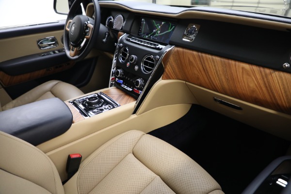 Used 2019 Rolls-Royce Cullinan for sale $429,900 at Alfa Romeo of Westport in Westport CT 06880 19