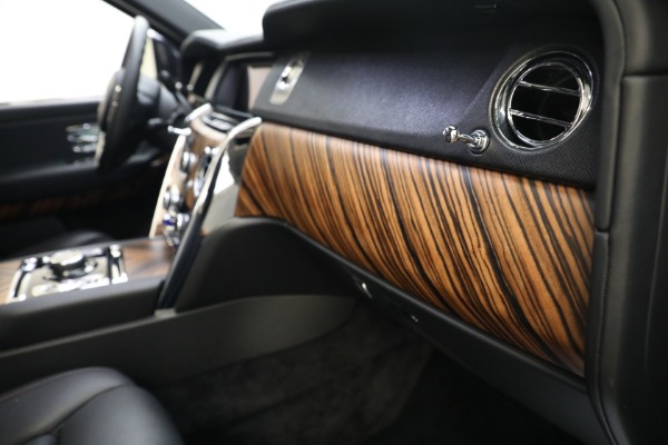 Used 2019 Rolls-Royce Cullinan for sale $399,900 at Alfa Romeo of Westport in Westport CT 06880 28