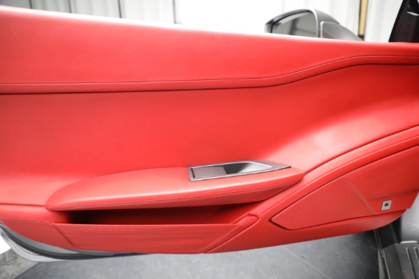 Used 2015 Ferrari 458 Spider for sale $259,900 at Alfa Romeo of Westport in Westport CT 06880 28