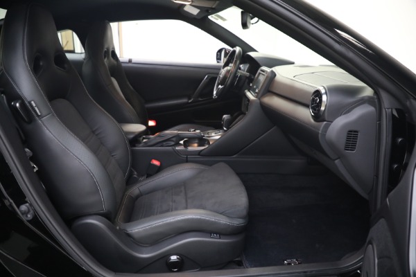 Used 2017 Nissan GT-R Premium for sale Sold at Alfa Romeo of Westport in Westport CT 06880 16
