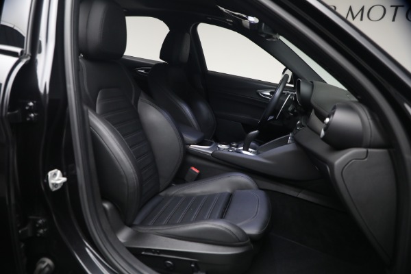 Used 2022 Alfa Romeo Giulia Veloce for sale $27,900 at Alfa Romeo of Westport in Westport CT 06880 16