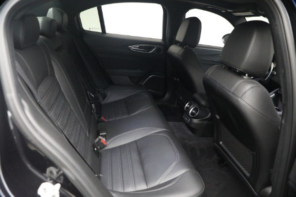 Used 2022 Alfa Romeo Giulia Veloce for sale $27,900 at Alfa Romeo of Westport in Westport CT 06880 17