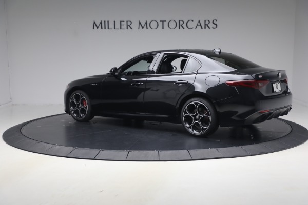 Used 2022 Alfa Romeo Giulia Veloce for sale $27,900 at Alfa Romeo of Westport in Westport CT 06880 4