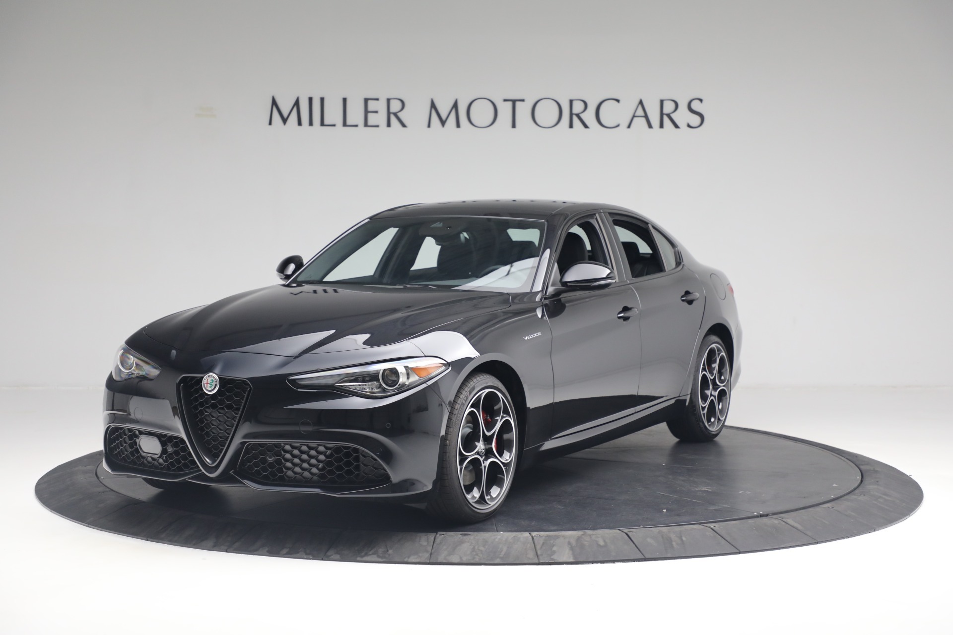 New 2022 Alfa Romeo Giulia Veloce for sale $56,215 at Alfa Romeo of Westport in Westport CT 06880 1