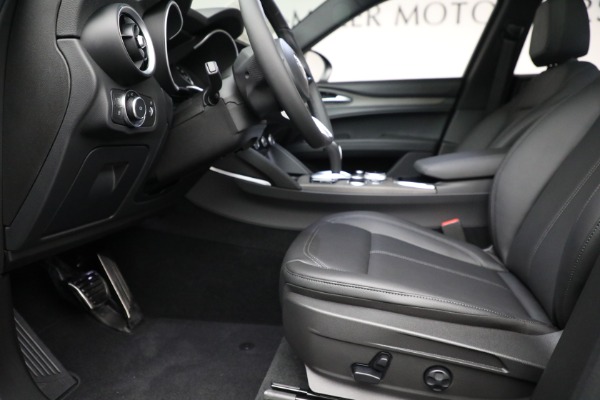 New 2022 Alfa Romeo Stelvio Ti for sale $53,455 at Alfa Romeo of Westport in Westport CT 06880 14