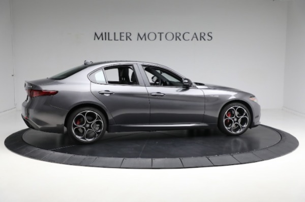 Used 2022 Alfa Romeo Giulia Veloce for sale Sold at Alfa Romeo of Westport in Westport CT 06880 13