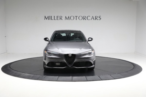 Used 2022 Alfa Romeo Giulia Veloce for sale $37,900 at Alfa Romeo of Westport in Westport CT 06880 18