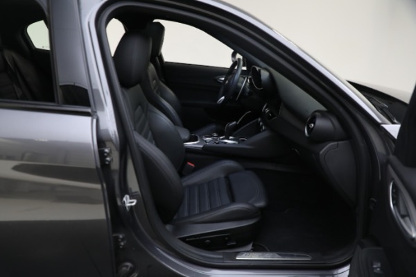 New 2022 Alfa Romeo Giulia Veloce for sale $52,845 at Alfa Romeo of Westport in Westport CT 06880 20