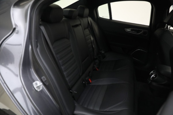 Used 2022 Alfa Romeo Giulia Veloce for sale Sold at Alfa Romeo of Westport in Westport CT 06880 26