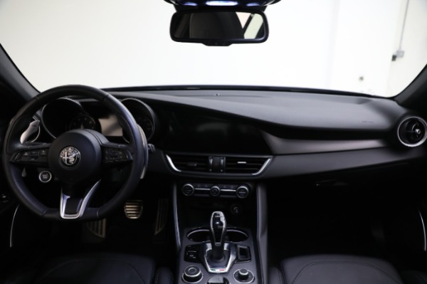 Used 2022 Alfa Romeo Giulia Veloce for sale Sold at Alfa Romeo of Westport in Westport CT 06880 28