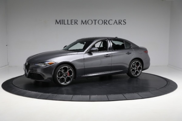Used 2022 Alfa Romeo Giulia Veloce for sale Sold at Alfa Romeo of Westport in Westport CT 06880 3