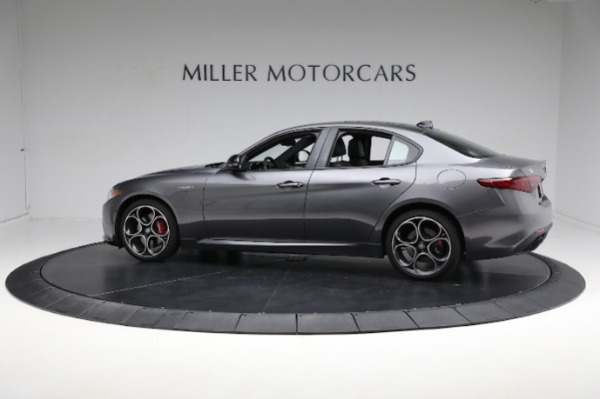 Used 2022 Alfa Romeo Giulia Veloce for sale $37,900 at Alfa Romeo of Westport in Westport CT 06880 6