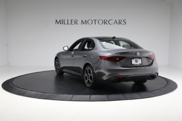 Used 2022 Alfa Romeo Giulia Veloce for sale Sold at Alfa Romeo of Westport in Westport CT 06880 8