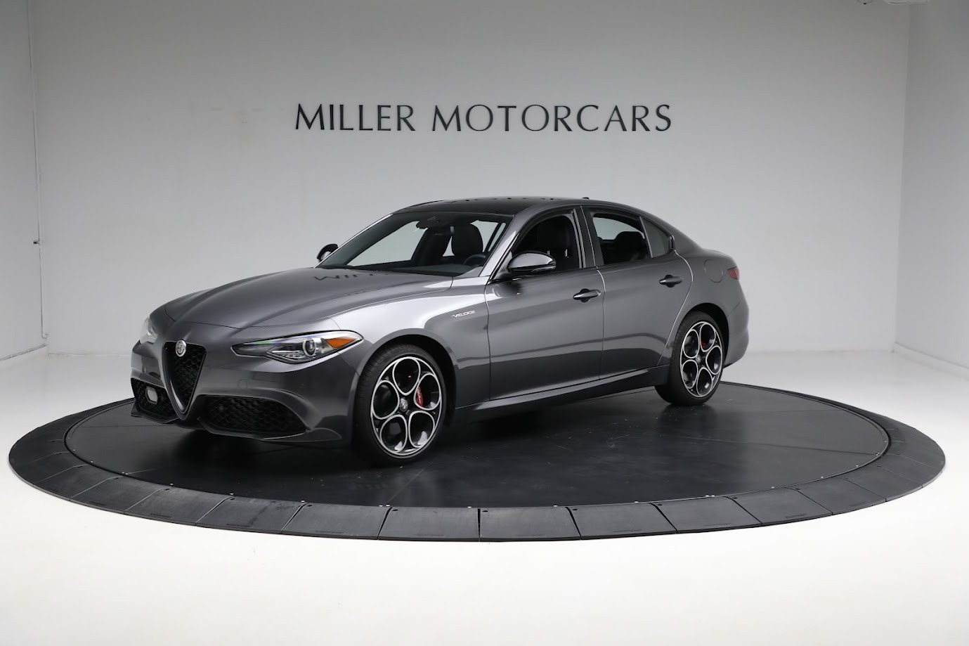 New 2022 Alfa Romeo Giulia Veloce for sale $52,845 at Alfa Romeo of Westport in Westport CT 06880 1