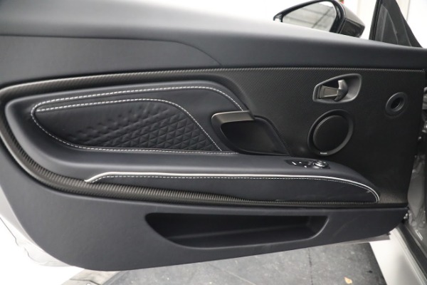 New 2022 Aston Martin DBS Volante for sale $423,786 at Alfa Romeo of Westport in Westport CT 06880 22