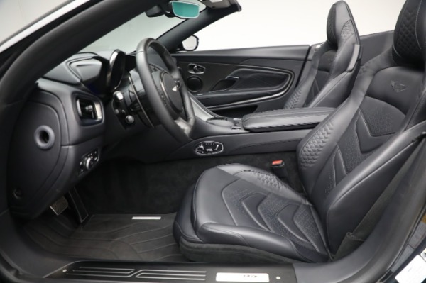 Used 2022 Aston Martin DBS Volante for sale $284,900 at Alfa Romeo of Westport in Westport CT 06880 20