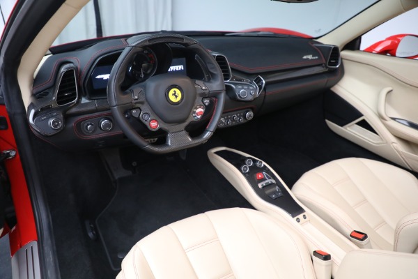 Used 2014 Ferrari 458 Spider for sale $319,900 at Alfa Romeo of Westport in Westport CT 06880 25
