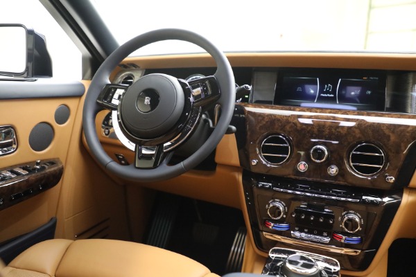 Used 2022 Rolls-Royce Phantom for sale $599,900 at Alfa Romeo of Westport in Westport CT 06880 24
