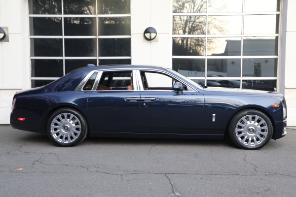 Used 2022 Rolls-Royce Phantom for sale $599,900 at Alfa Romeo of Westport in Westport CT 06880 4
