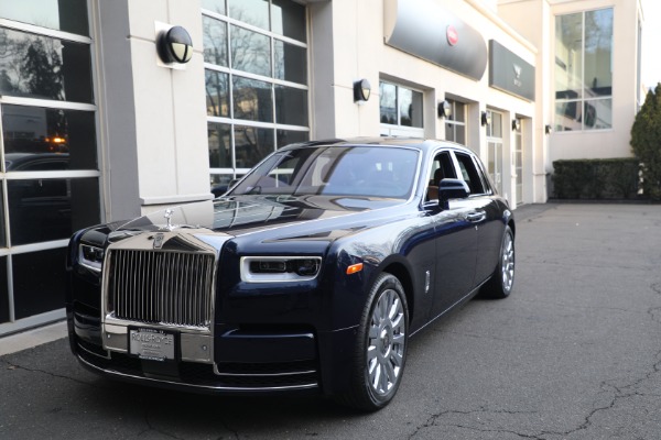 Used 2022 Rolls-Royce Phantom for sale Sold at Alfa Romeo of Westport in Westport CT 06880 7