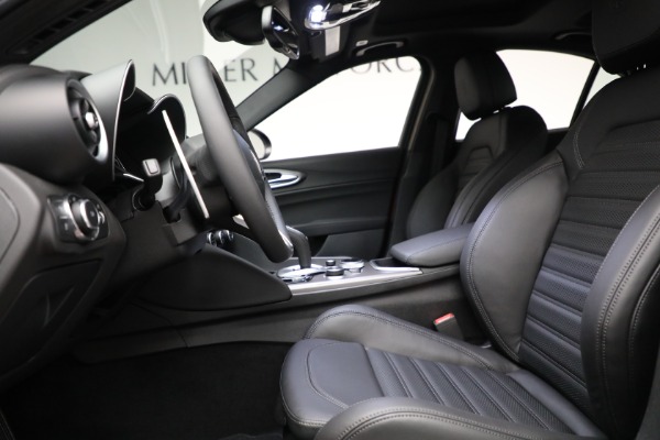 New 2022 Alfa Romeo Giulia Veloce for sale Sold at Alfa Romeo of Westport in Westport CT 06880 14