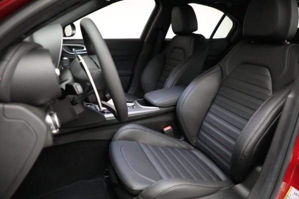 New 2022 Alfa Romeo Giulia Veloce for sale Sold at Alfa Romeo of Westport in Westport CT 06880 15
