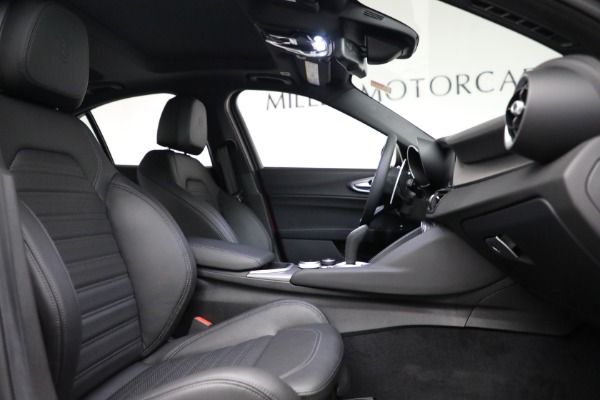 New 2022 Alfa Romeo Giulia Veloce for sale Sold at Alfa Romeo of Westport in Westport CT 06880 20