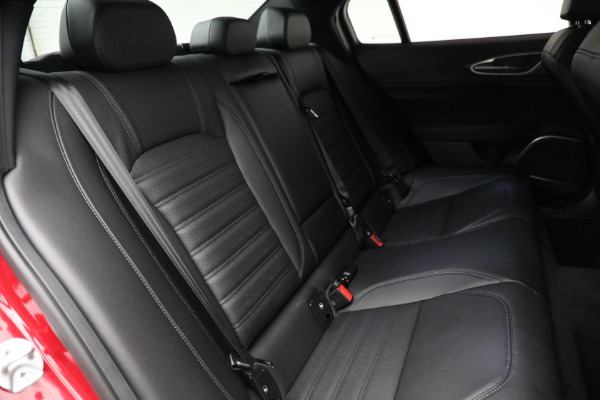 New 2022 Alfa Romeo Giulia Veloce for sale Sold at Alfa Romeo of Westport in Westport CT 06880 27
