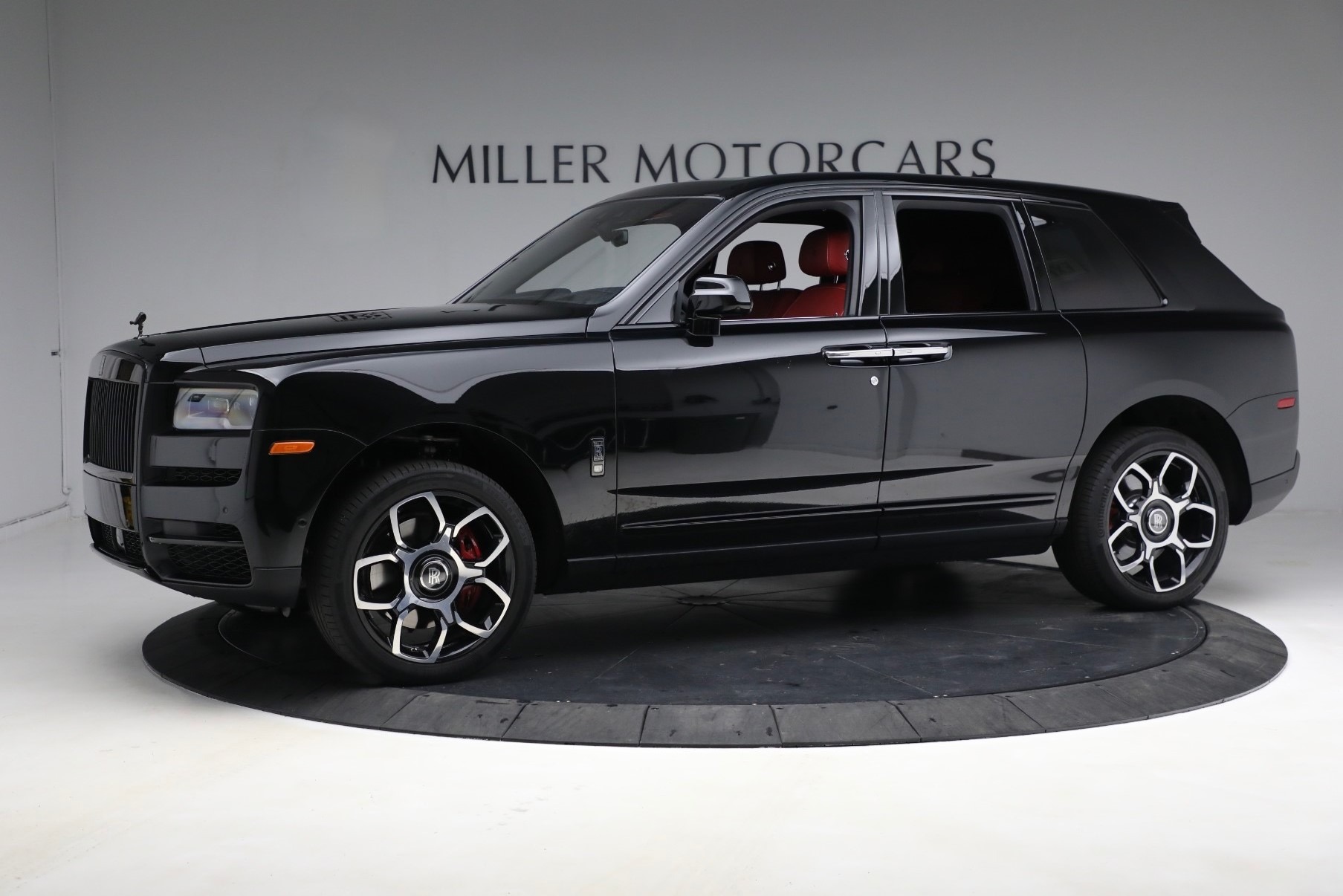 Used 2022 Rolls-Royce Black Badge Cullinan for sale $429,900 at Alfa Romeo of Westport in Westport CT 06880 1