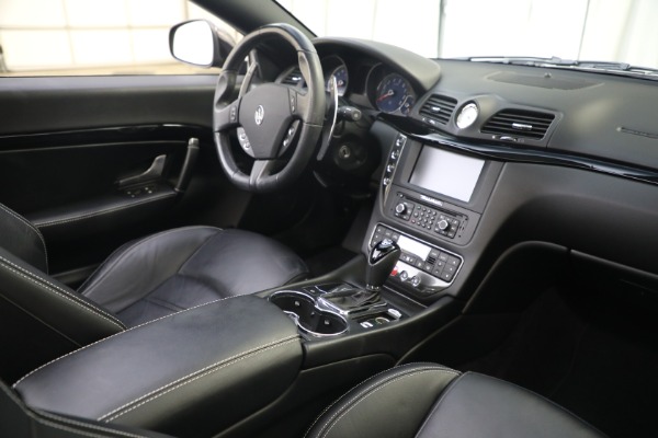 Used 2015 Maserati GranTurismo for sale $79,900 at Alfa Romeo of Westport in Westport CT 06880 18