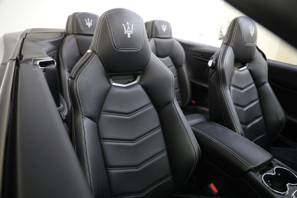 Used 2015 Maserati GranTurismo Sport for sale Sold at Alfa Romeo of Westport in Westport CT 06880 22