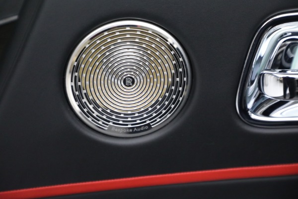 Used 2018 Rolls-Royce Dawn Black Badge for sale $385,900 at Alfa Romeo of Westport in Westport CT 06880 27