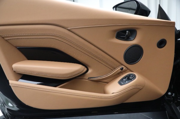 Used 2022 Aston Martin Vantage Auto for sale Sold at Alfa Romeo of Westport in Westport CT 06880 16