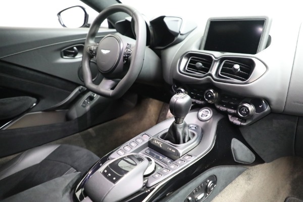 Used 2020 Aston Martin Vantage AMR for sale Sold at Alfa Romeo of Westport in Westport CT 06880 17